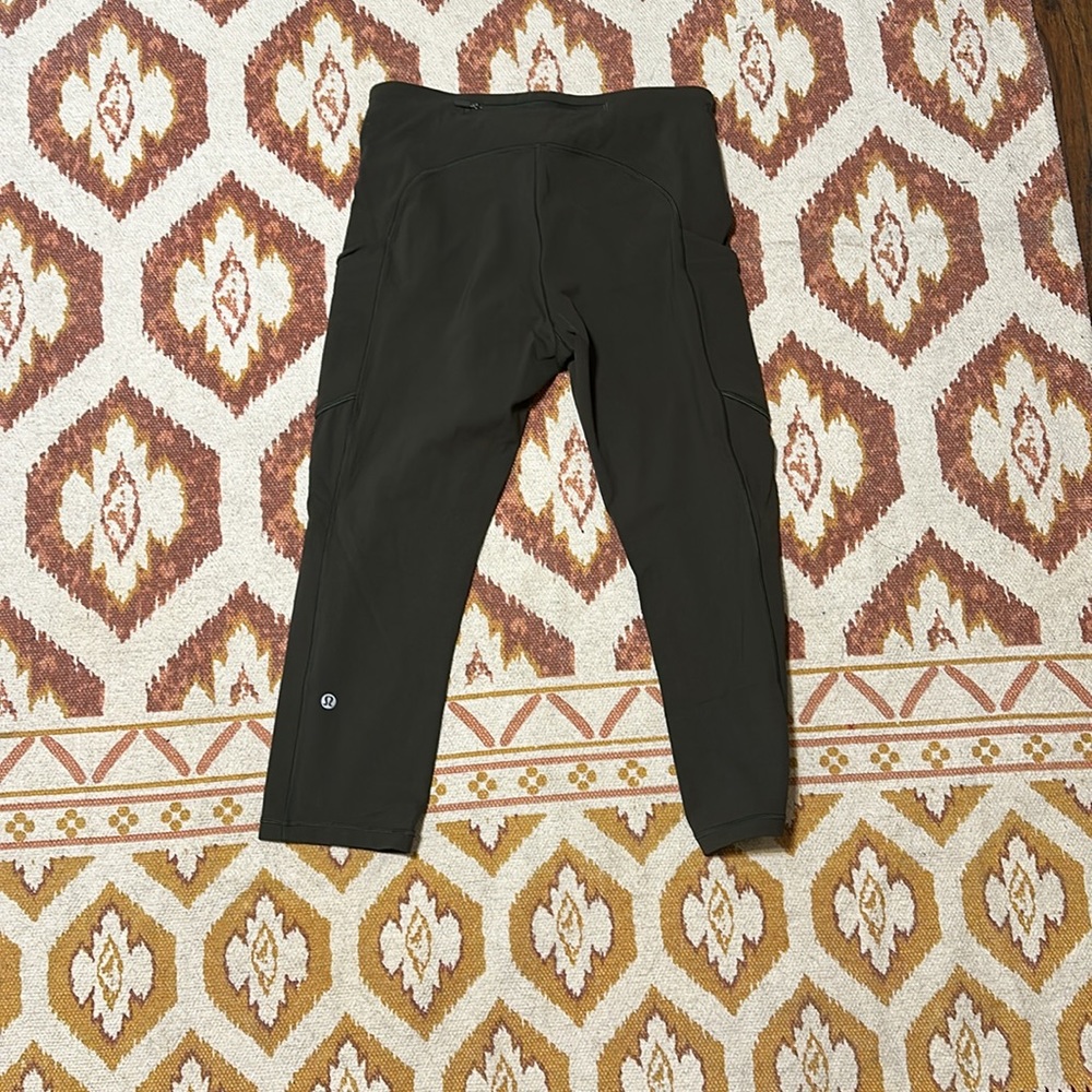 Lululemon Leggings - Capris 21”